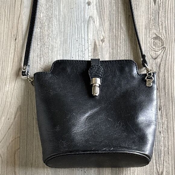 Vera Pelle Crossbody Purse Authentic Black Cross Body. Bag Made in Italy - Picture 1 of 16
